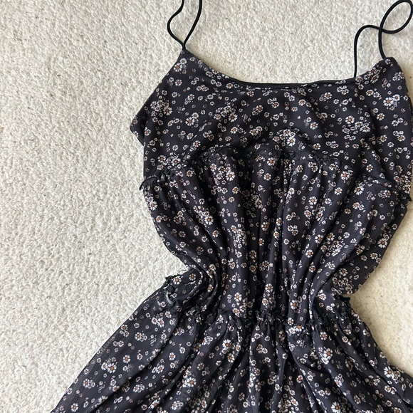 black floral ultra flirt dress - Picture 2 of 5